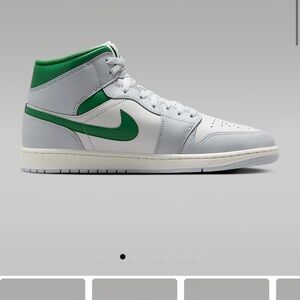 Assorted sneakers